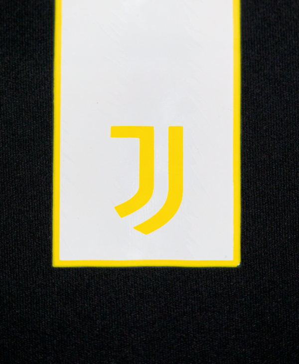 Imagen del icono de la Juventus en el número de la camiseta para la temporada 2023-2024.