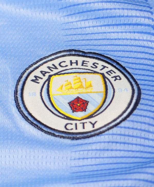 Escudo Manchester City Casa 23/24 Uniforme Niño